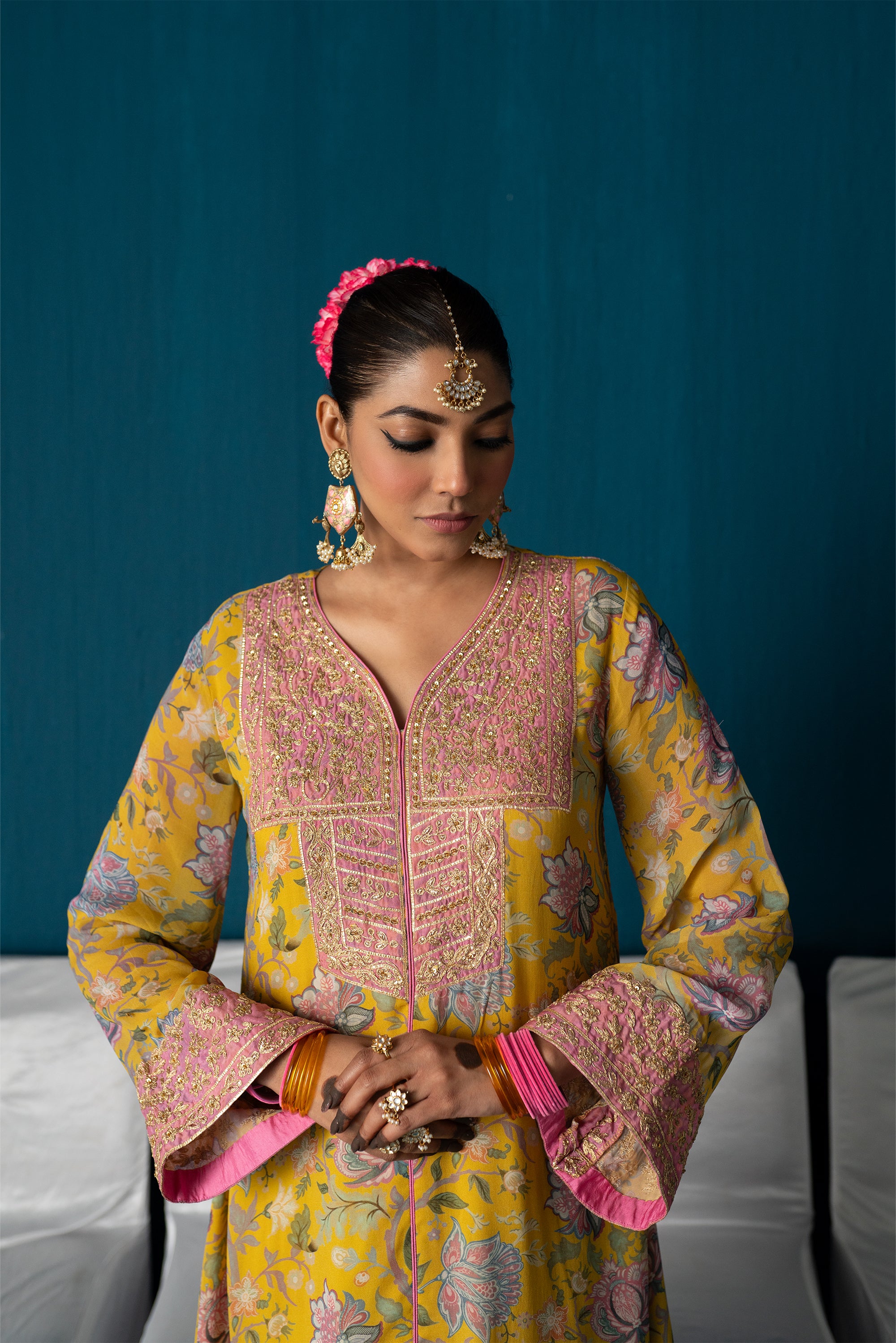 Aafreen- Asymmetrical Printed Suit Set with Dupatta - Light Yellow