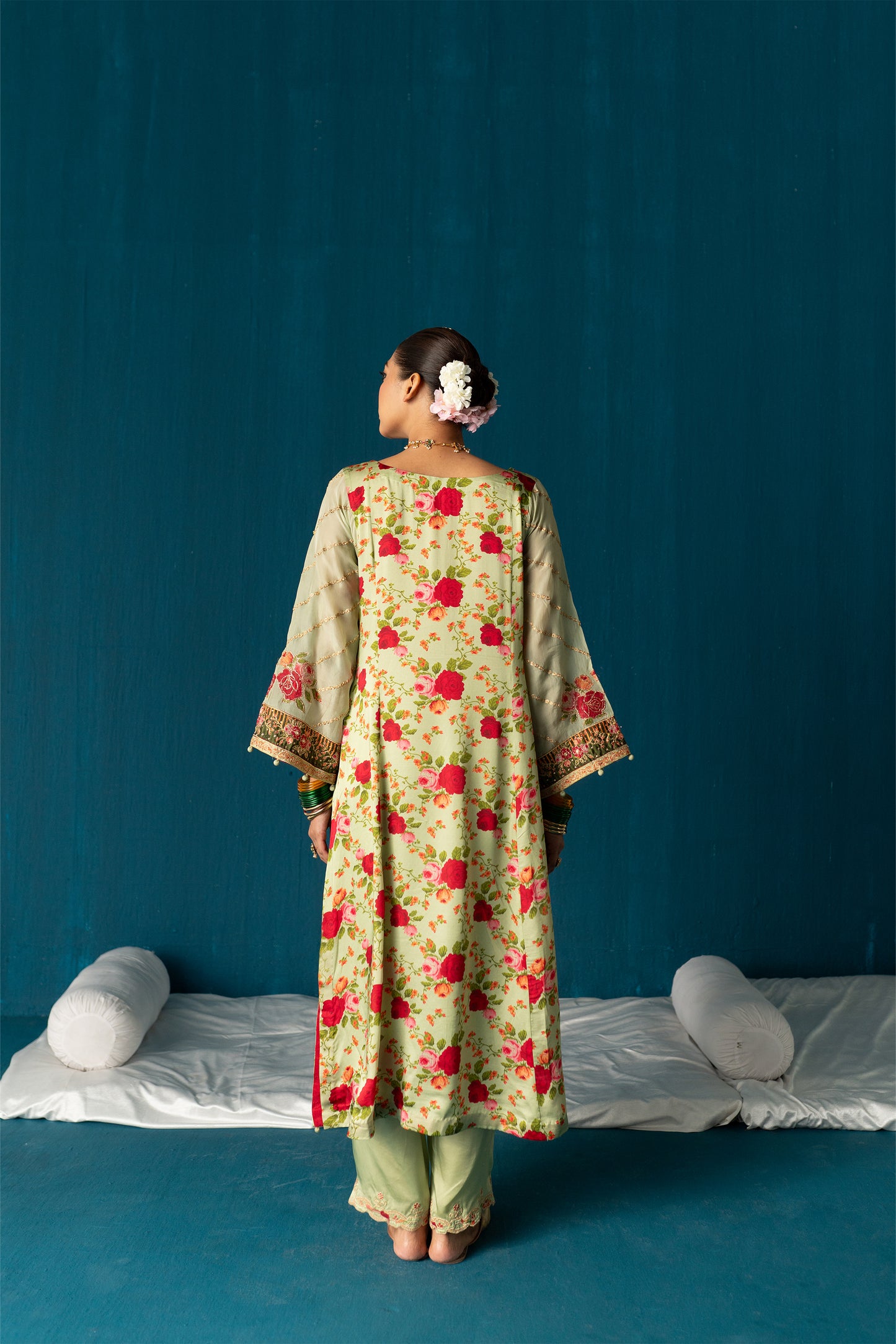 Aairah- Paisley Kurta Set with Dupatta - Olive