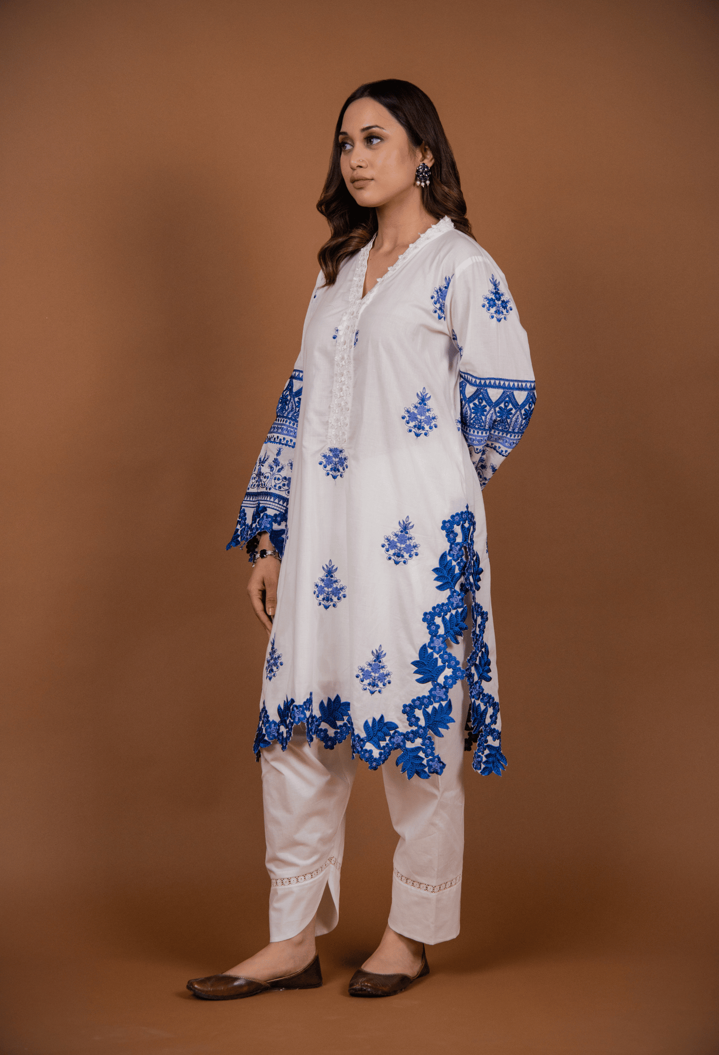 Floral Cutwork Kurta Set - White & Blue