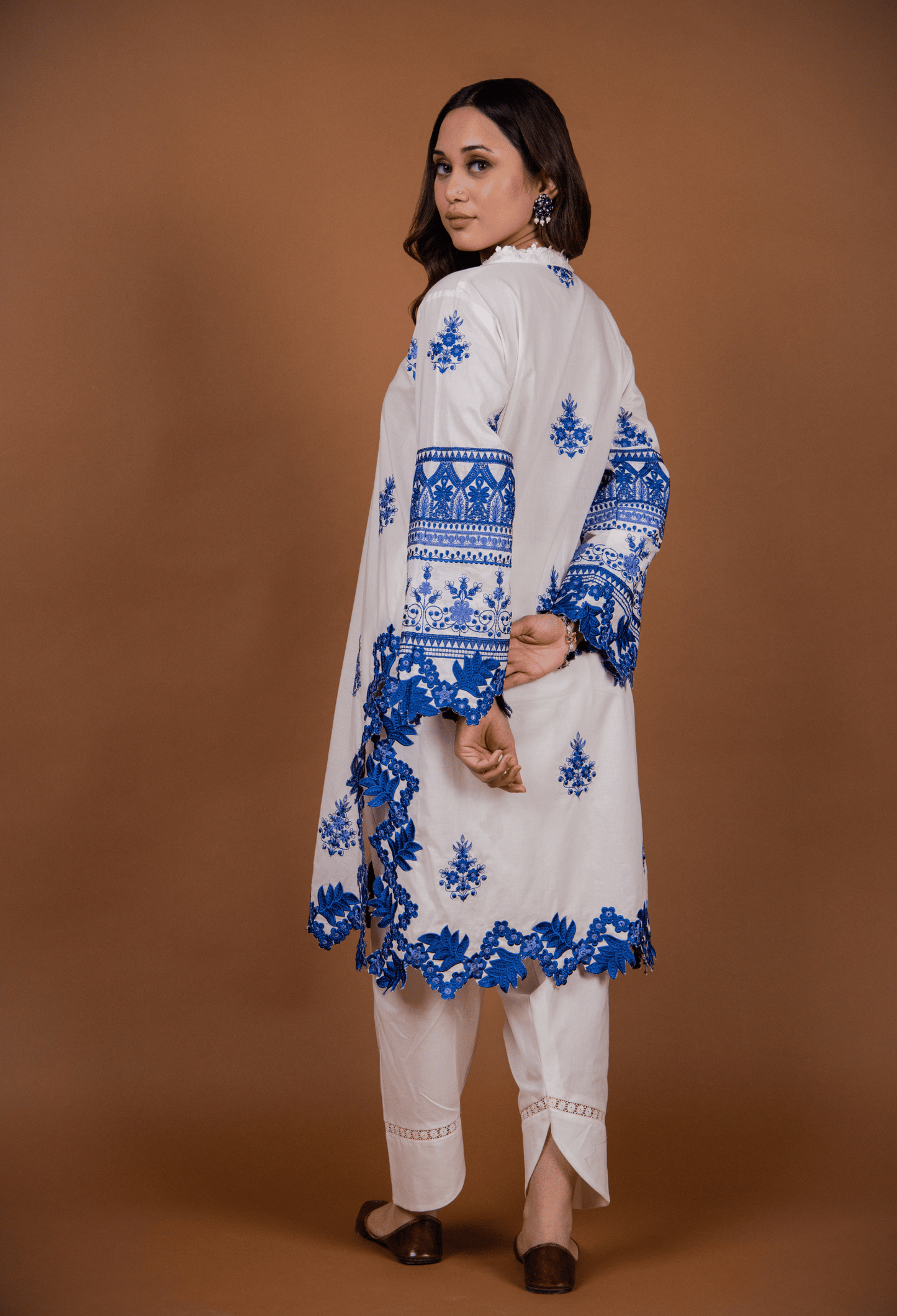 Floral Cutwork Kurta Set - White & Blue